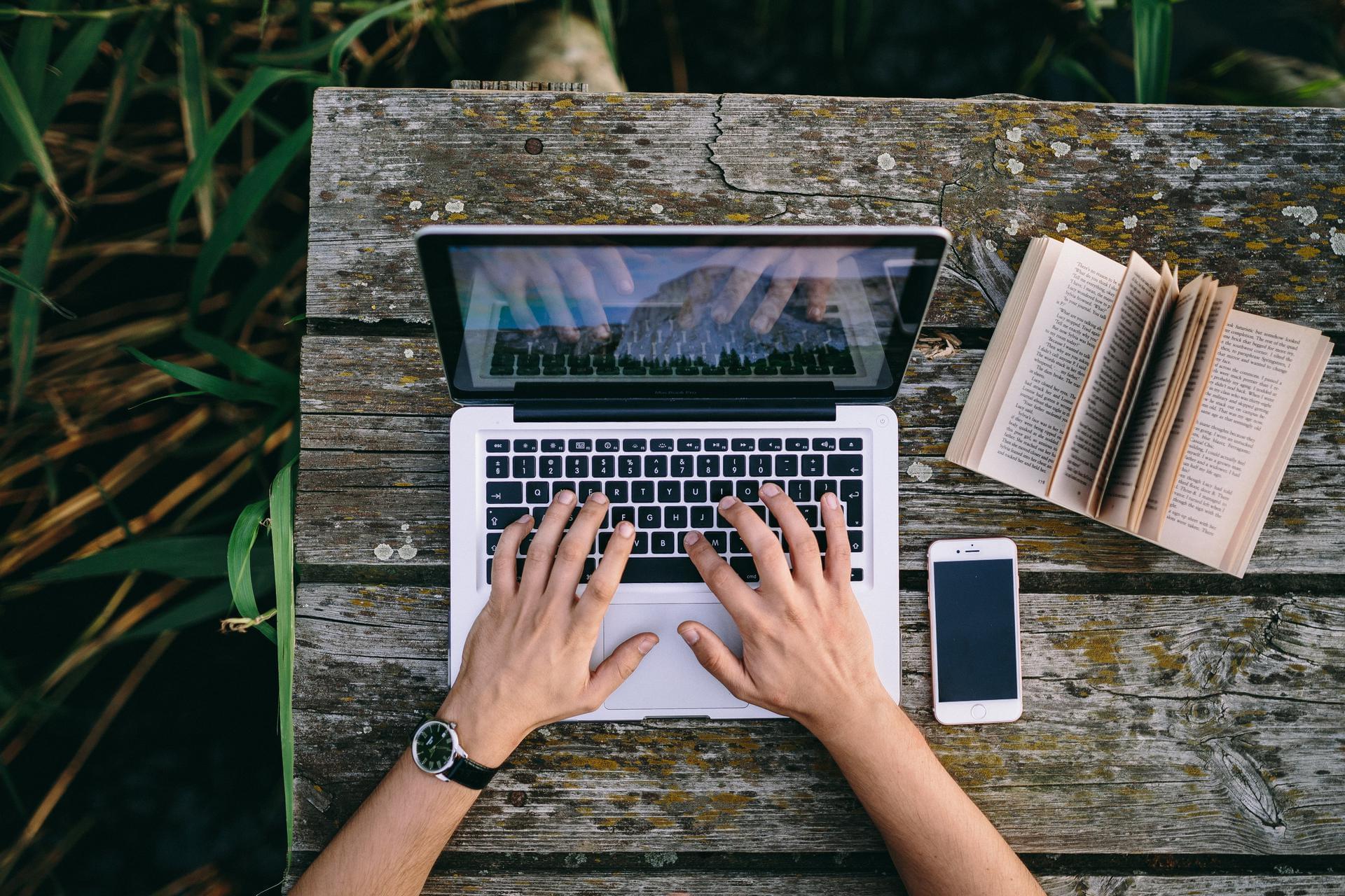 خدمة ترجمة فورية